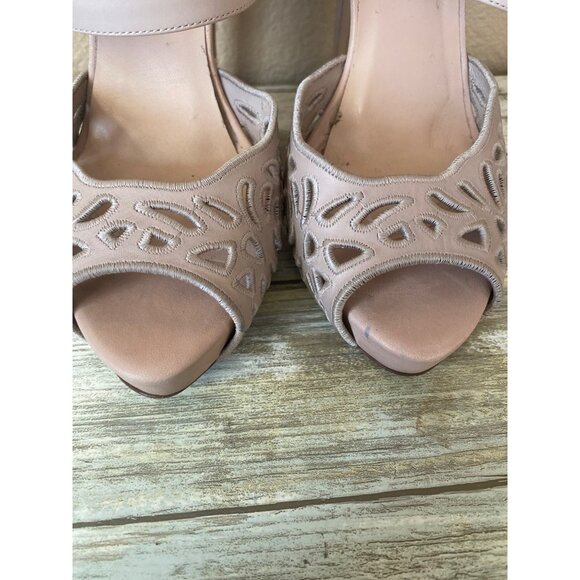 Valentino Garavani Nude Laser Cut Mary Jane Peep Toe Heels Sz 37 Made in Italy - Picture 5 of 15